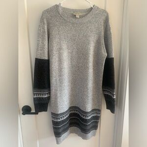 Charlie Paige Two-Tone Sweater Dress in Gray and Black